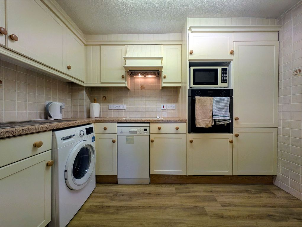 Property photo 2 of 10 Picture No. 08