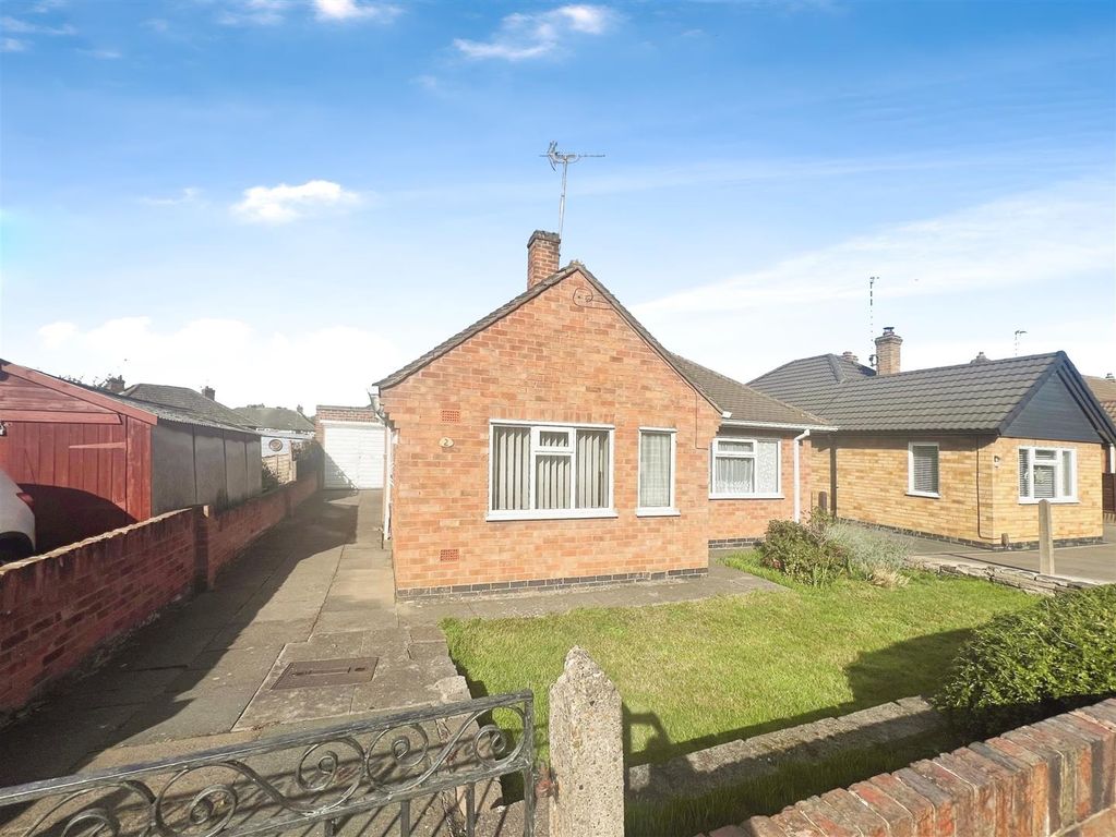 Property photo 1 of 11 Front