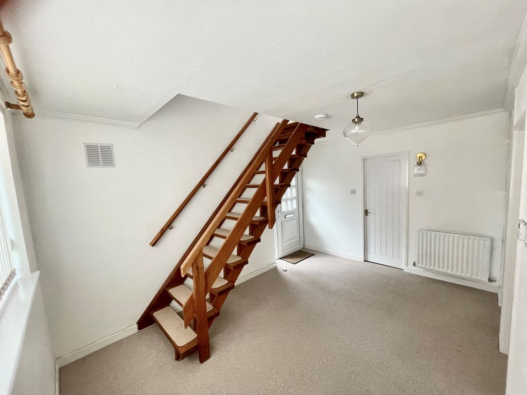 Property photo 2 of 17 Image 1