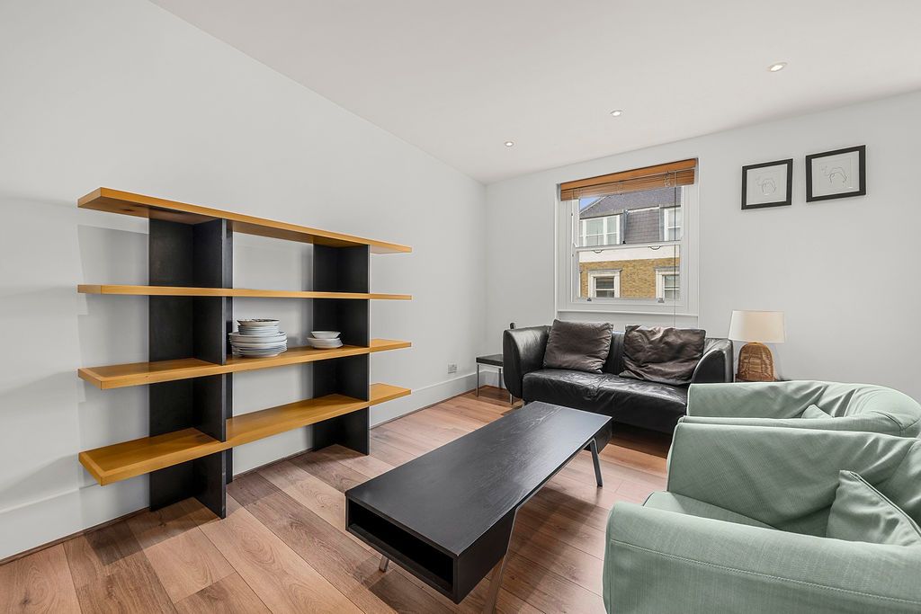 Property photo 1 of 5