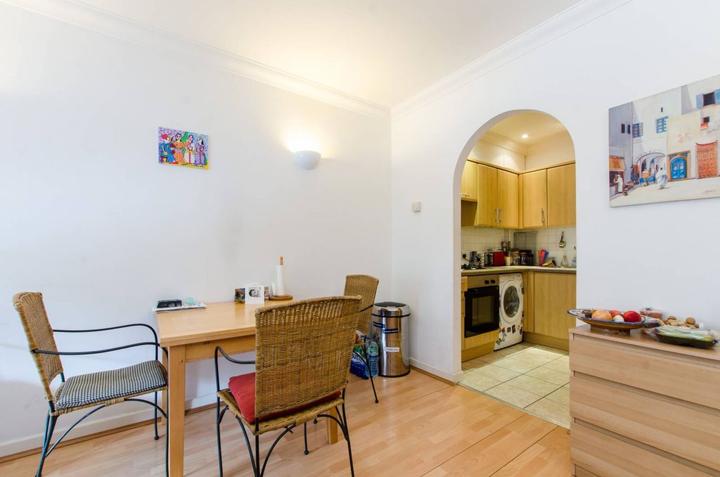 Property photo 2 of 5