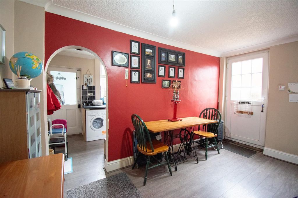 Property photo 2 of 10 Photo 16-03-2026, 11 59 00.Jpg