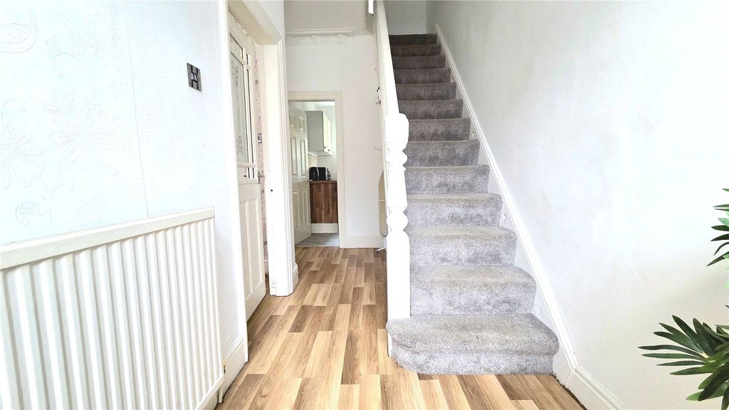 Property photo 2 of 15 Picture No. 06