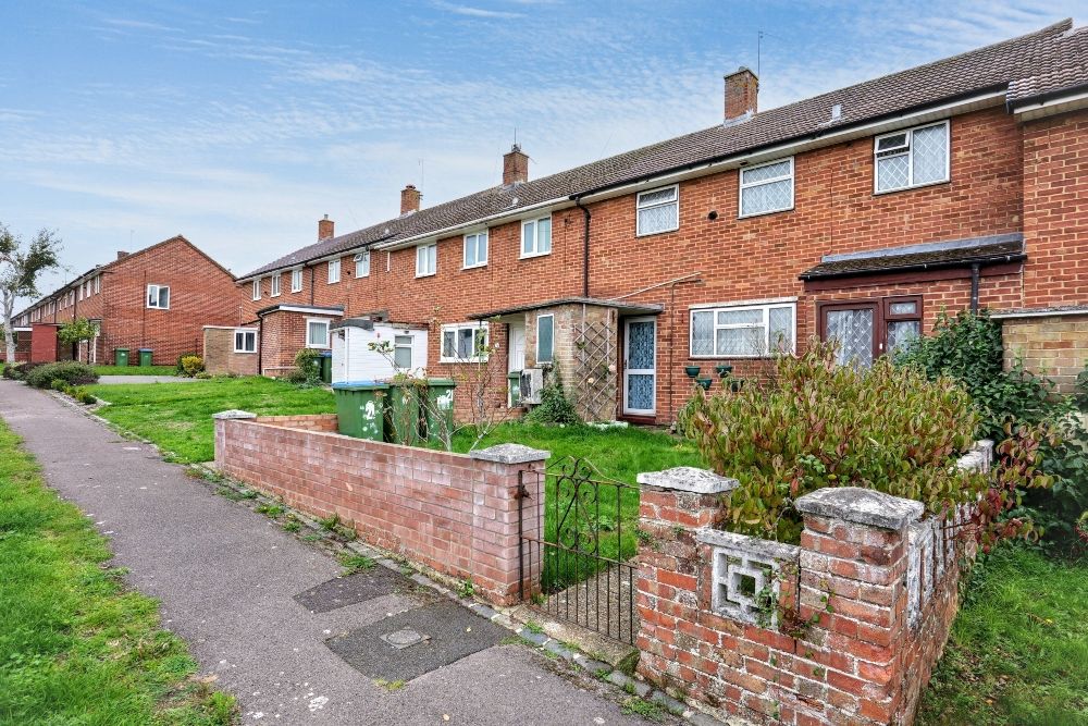 Property photo 2 of 16