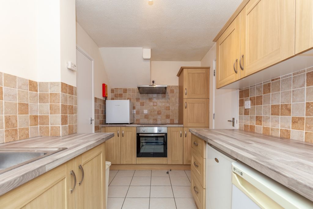 Property photo 3 of 13 170189