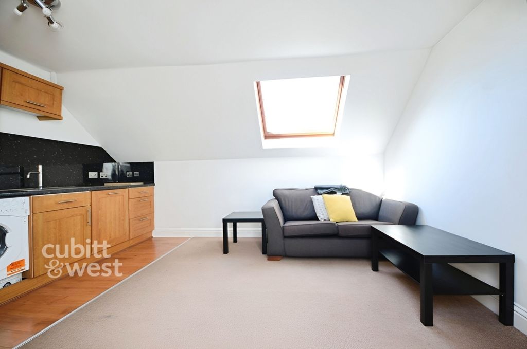 Property photo 3 of 5 075Fa6c3-Fileacce...