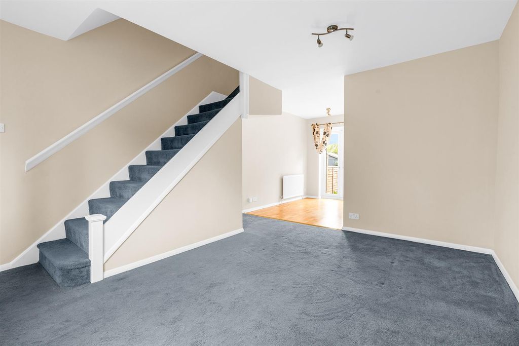 Property photo 3 of 10 Internal-3.Jpg