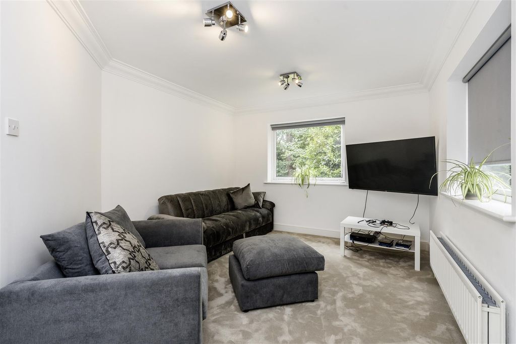 Property photo 2 of 6 Davidson Frost-Wellings, Dfw, Norfolk House, Livin