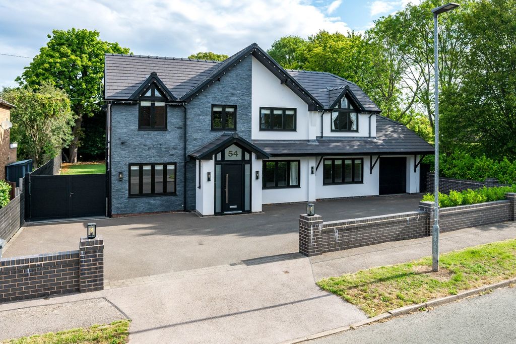 Property photo 1 of 41 5255202