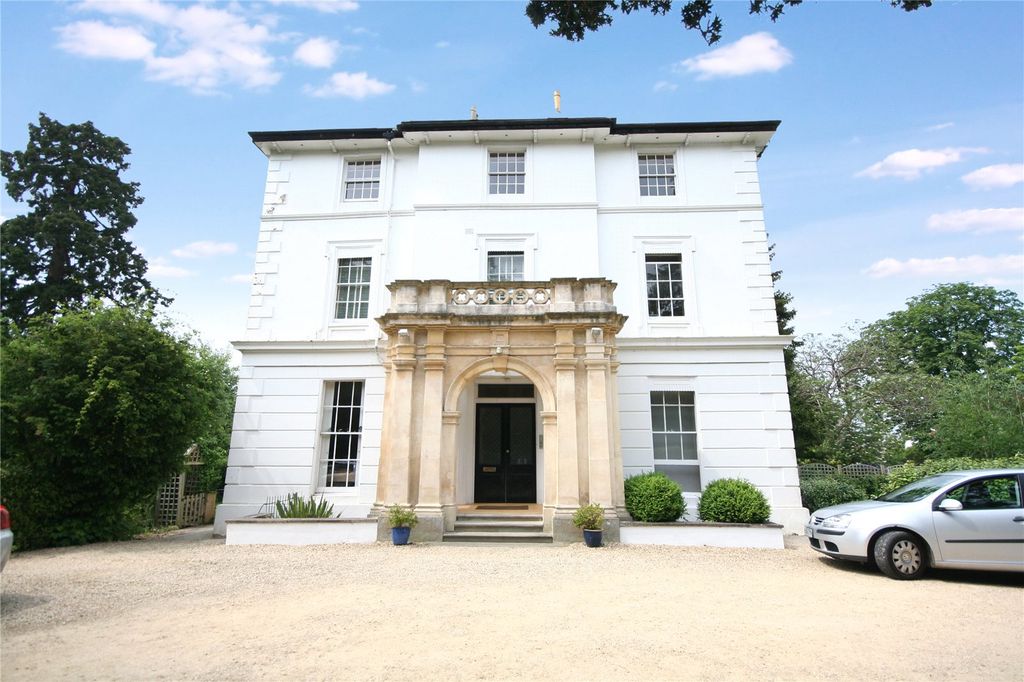 Property photo 2 of 11 Picture No. 10