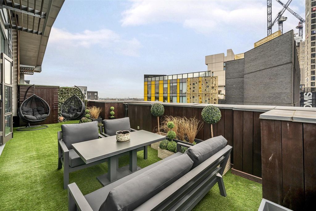 Property photo 2 of 33 Rx4Vt3Kawu2Nzom3Oxtrfa.Jpg