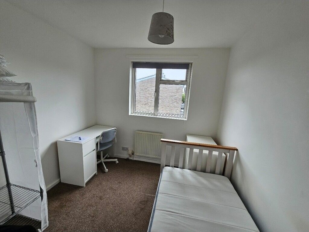 Property photo 1 of 4 Single Room