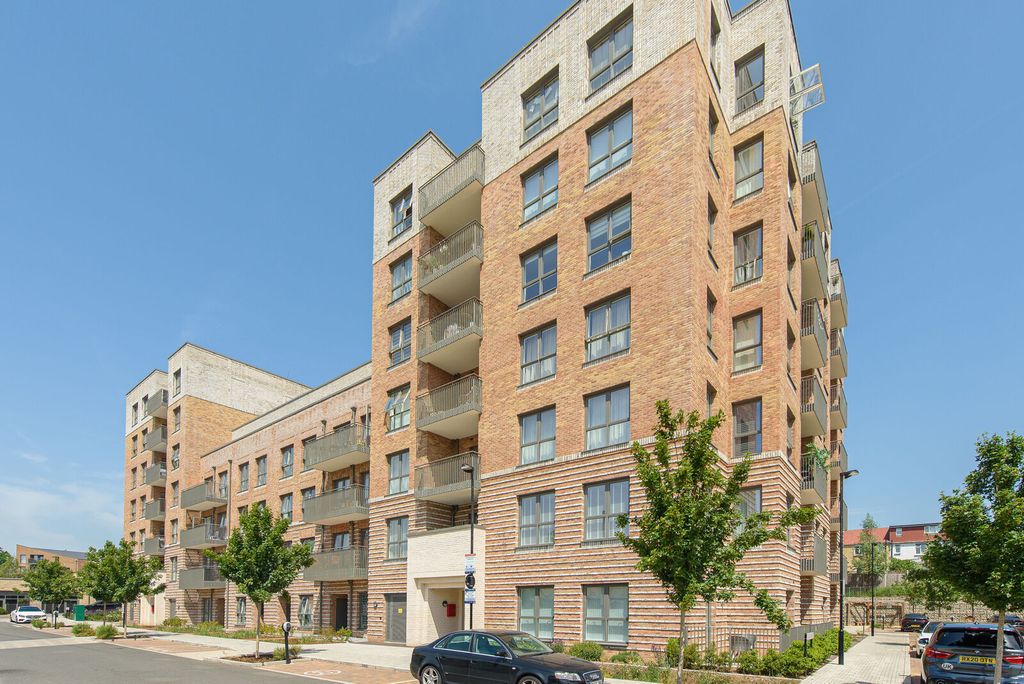 Property photo 1 of 7