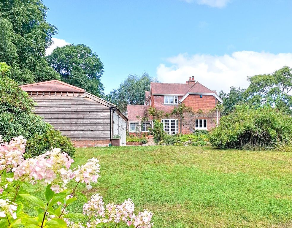 Property photo 1 of 21