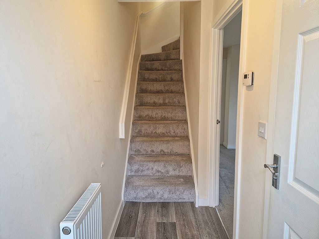 Property photo 2 of 15 Hallway