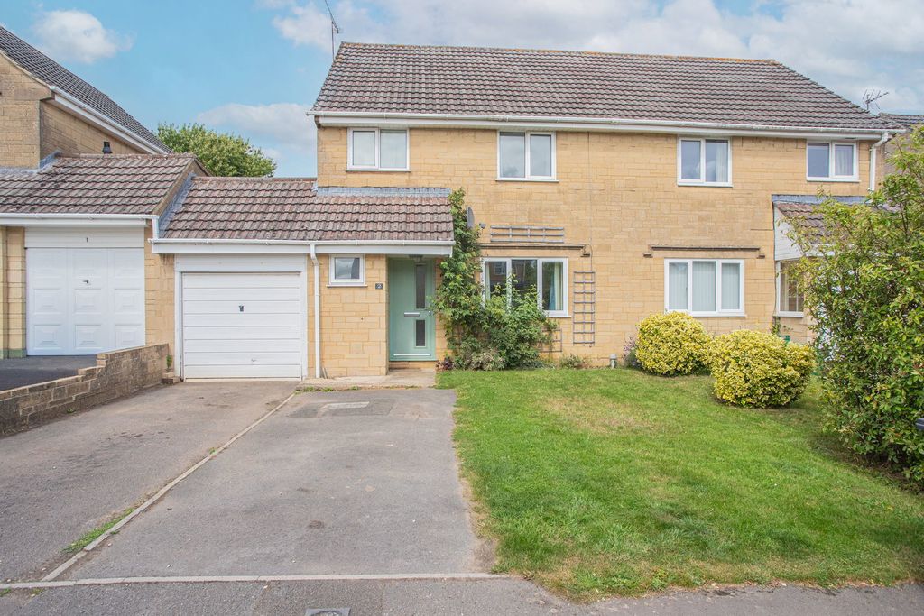 Property photo 1 of 14