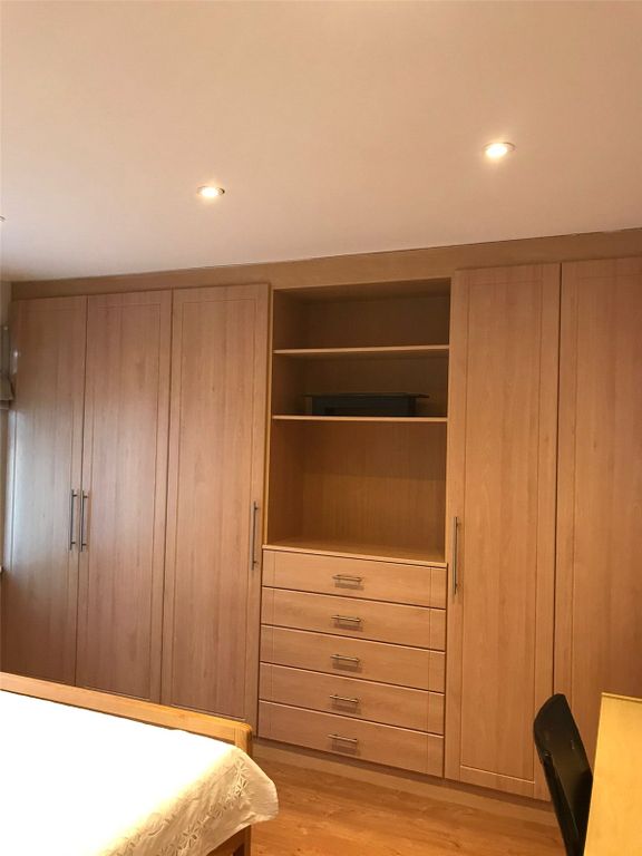 Property photo 3 of 10 Picture No. 04