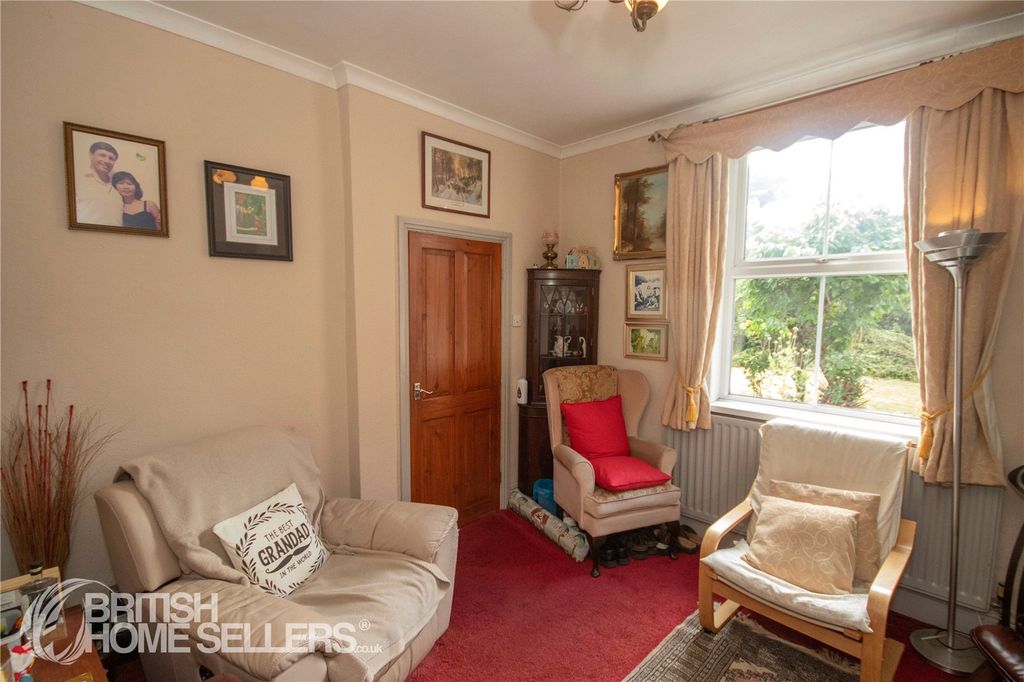 Property photo 3 of 24 Picture No. 04