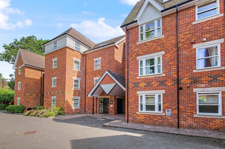 Property photo 1 of 9 335513