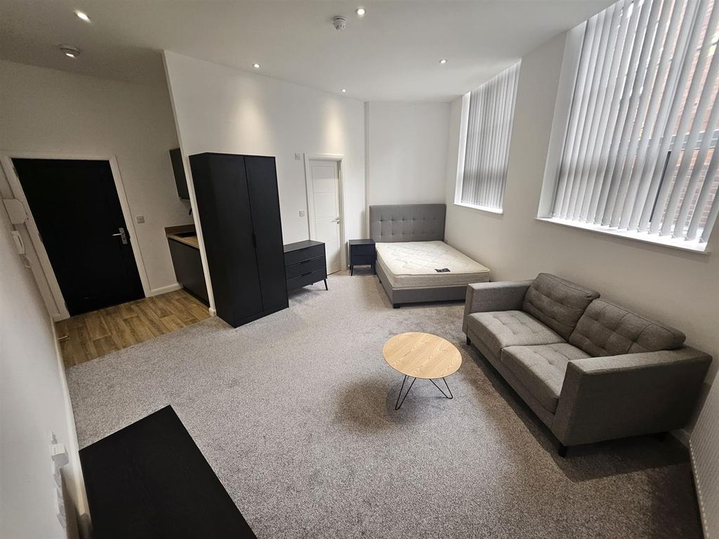 Property photo 1 of 10 71151296-Cf83-42A7-A1Be-23032c4A2c0A.Jpg