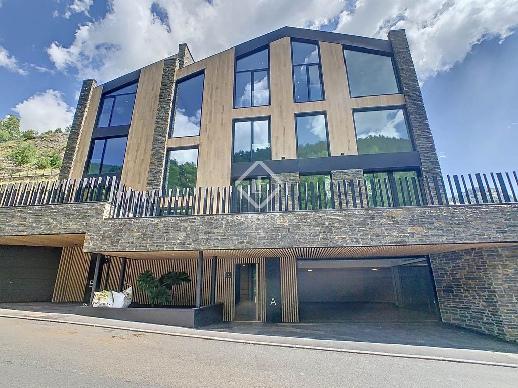 Property photo 1 of 50