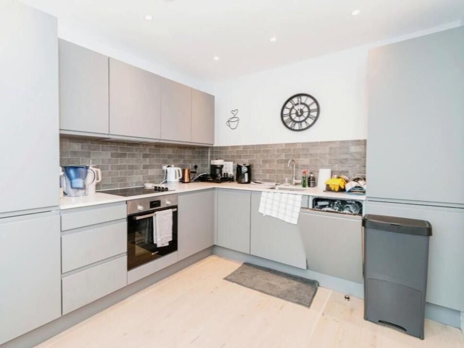 Property photo 3 of 8