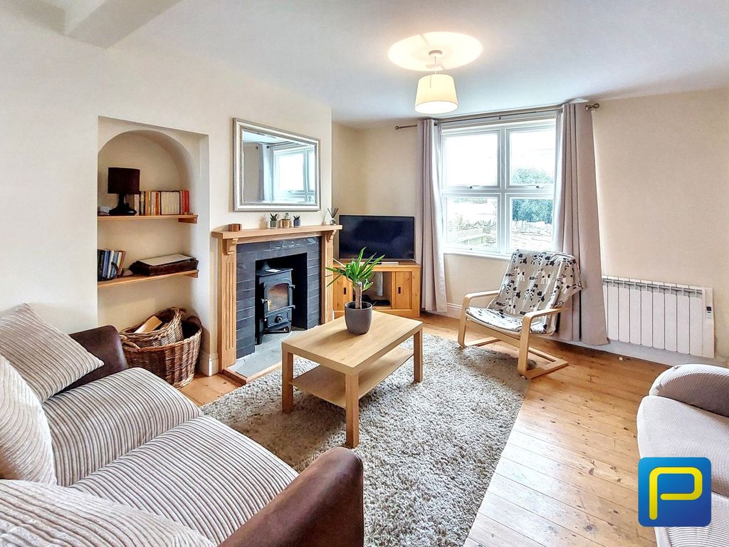 Property photo 2 of 26