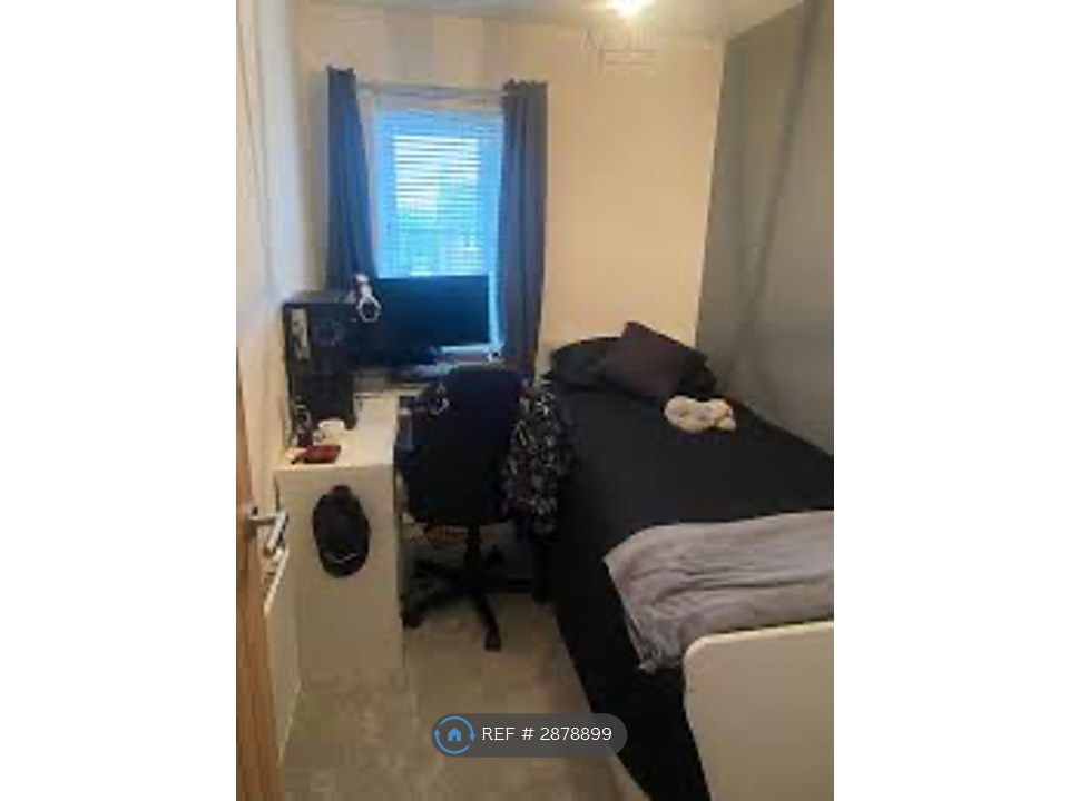 Property photo 2 of 3