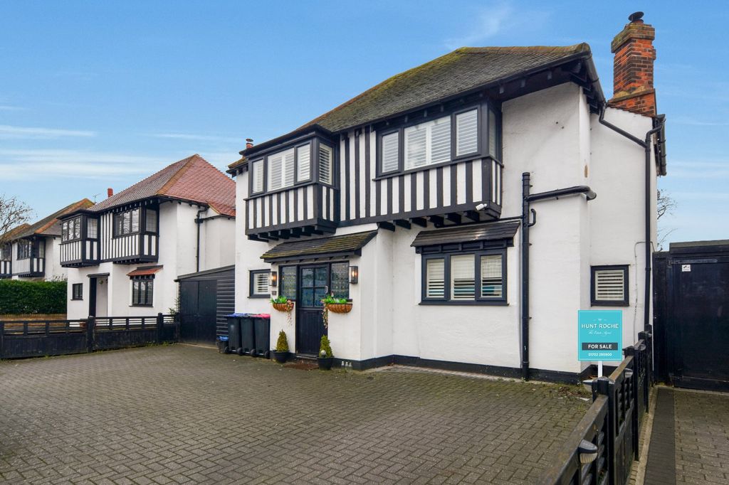 Property photo 1 of 55 Picture No. 19