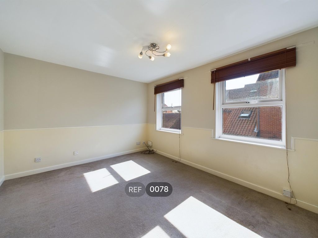 Property photo 3 of 13 Living Room