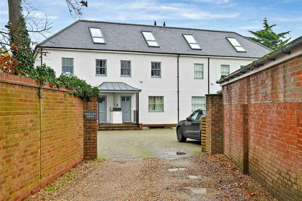 Property photo 3 of 20 Front