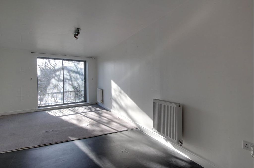 Property photo 3 of 7 3