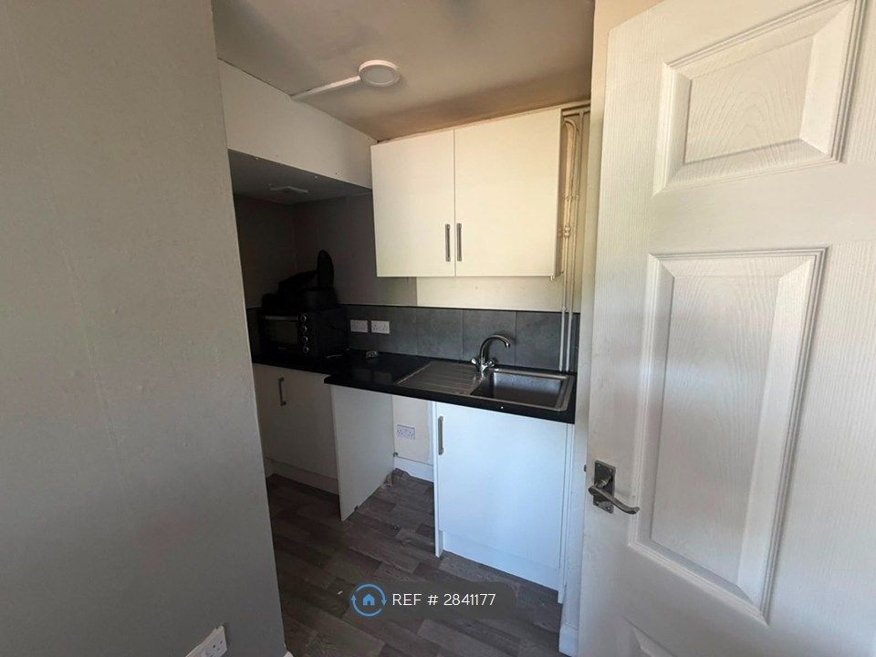 Property photo 3 of 3