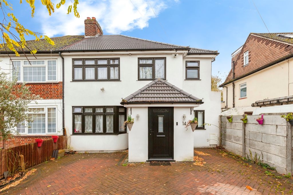 Property photo 1 of 17