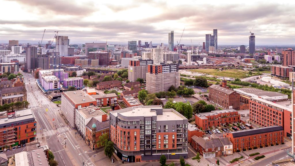 Property photo 1 of 6