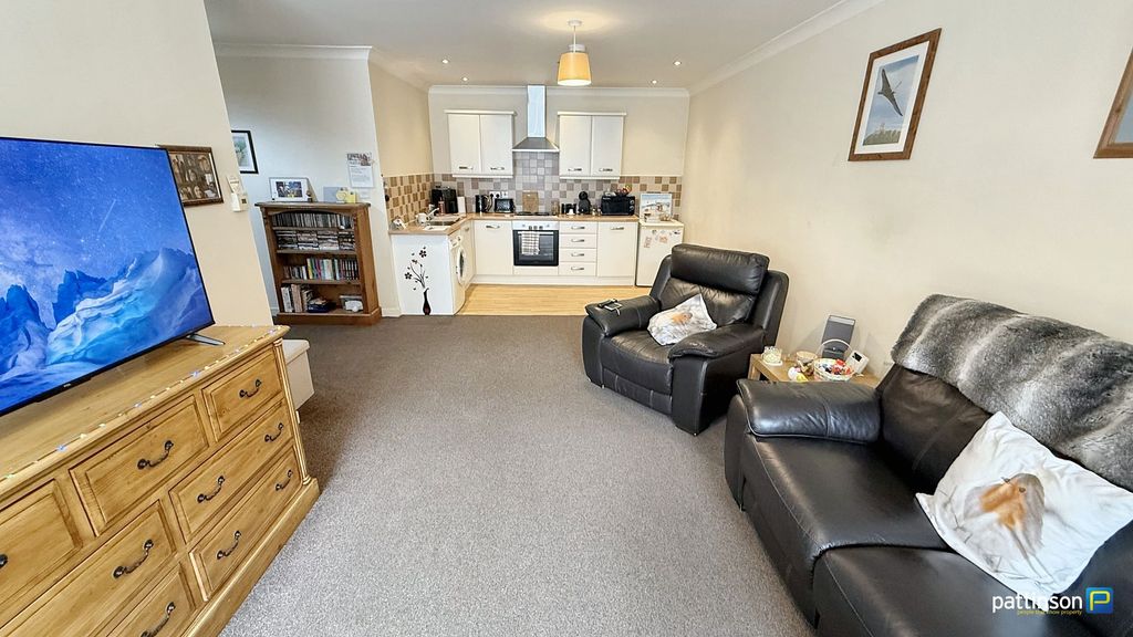 Property photo 3 of 19