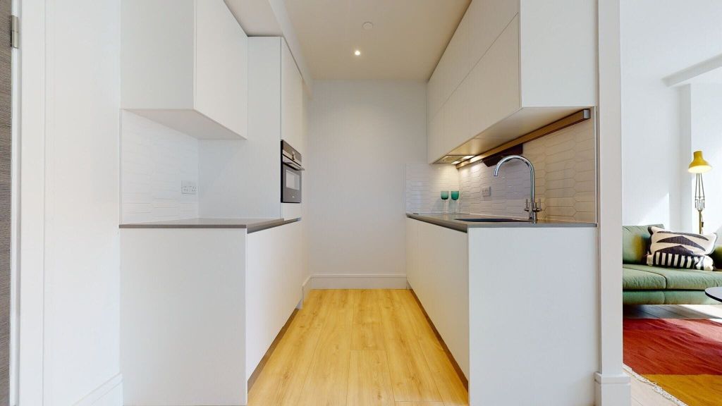 Property photo 2 of 16 Kitchen