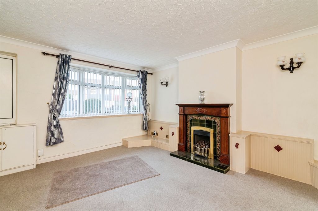 Property photo 3 of 22