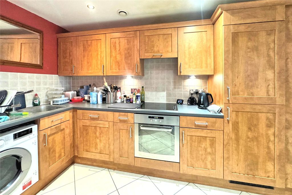 Property photo 2 of 9 Picture No. 06
