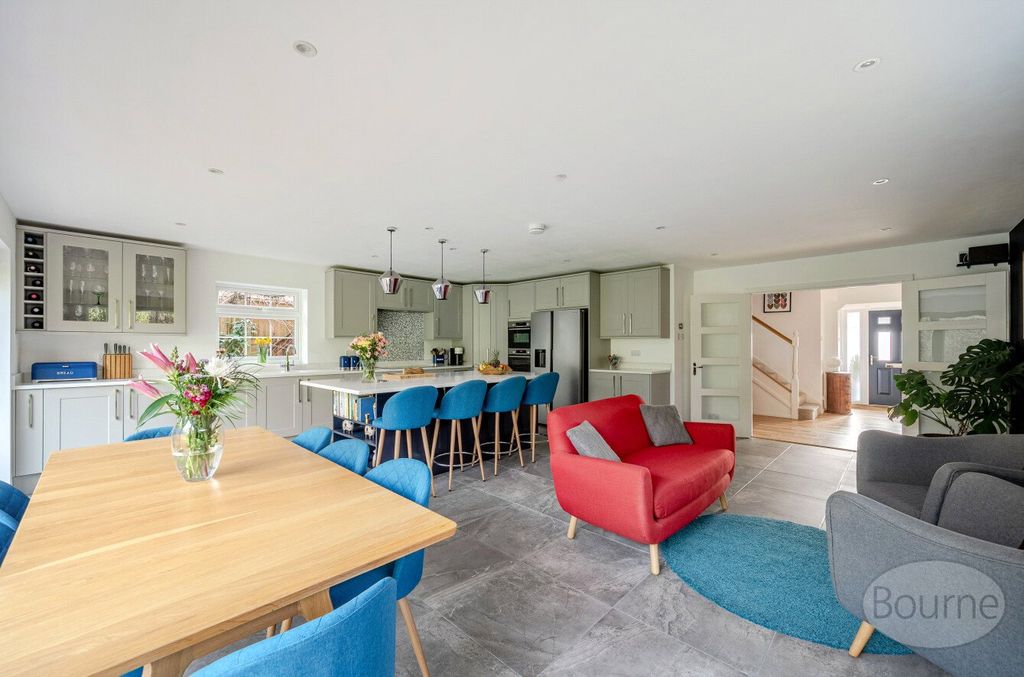 Property photo 3 of 29 Picture No. 25