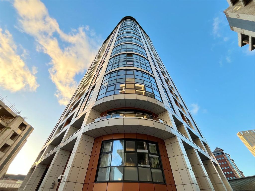 Property photo 1 of 5