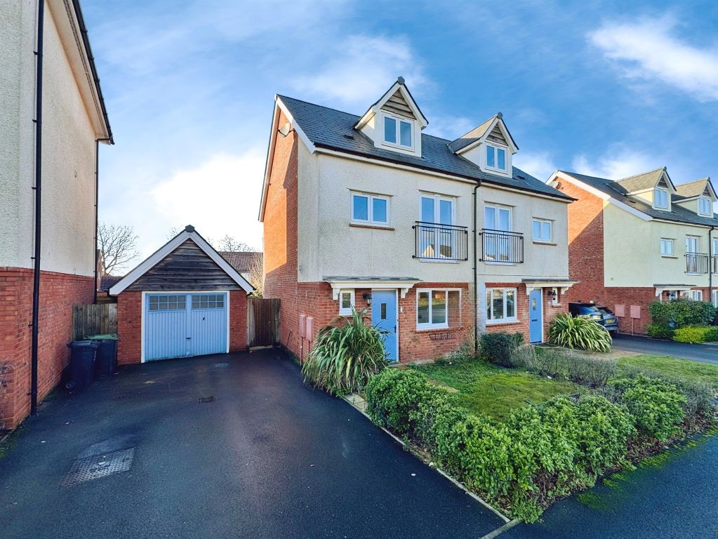 Property photo 2 of 17