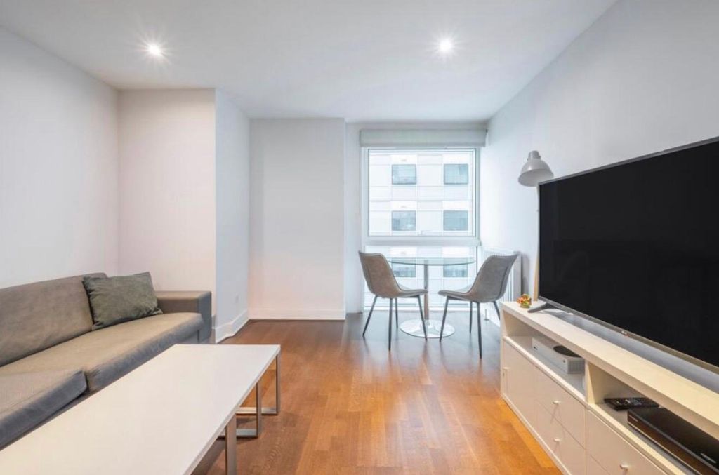 Property photo 1 of 13 5118520