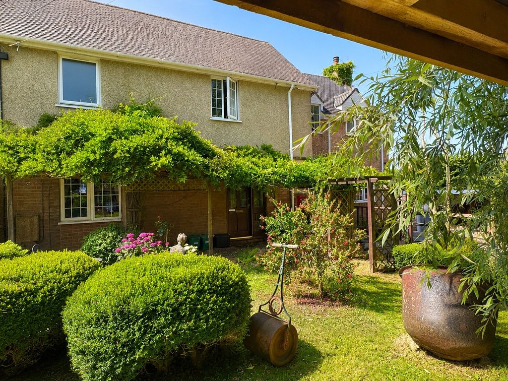 Property photo 1 of 29 Picture No. 32