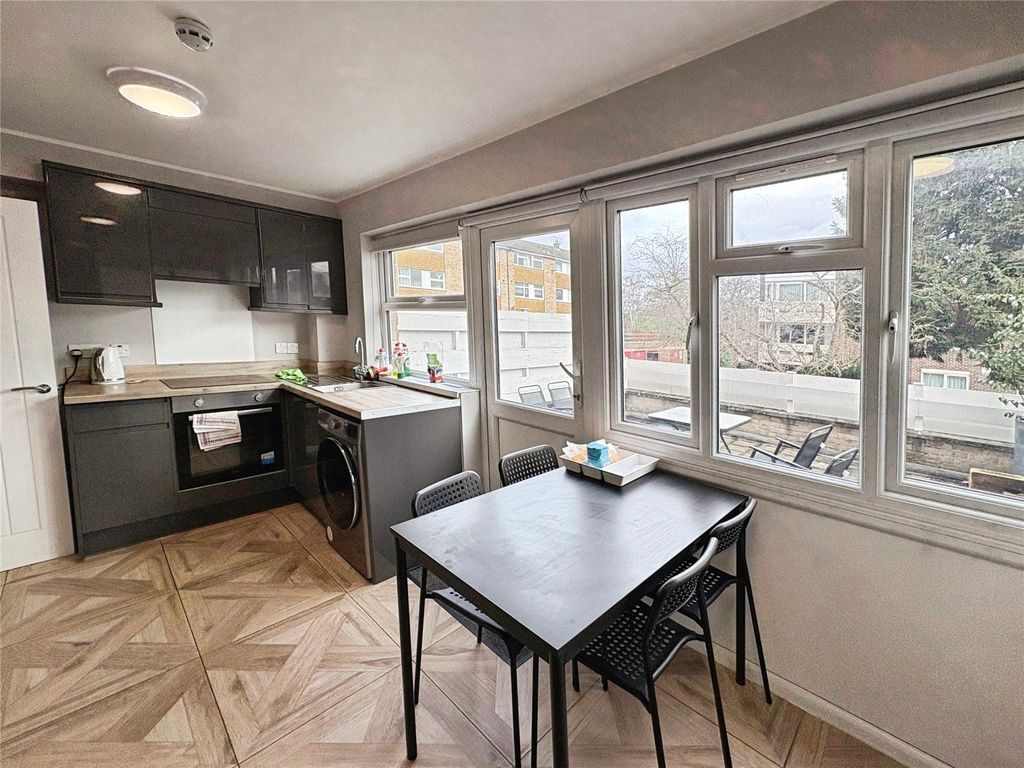 Property photo 3 of 4 Kitchen