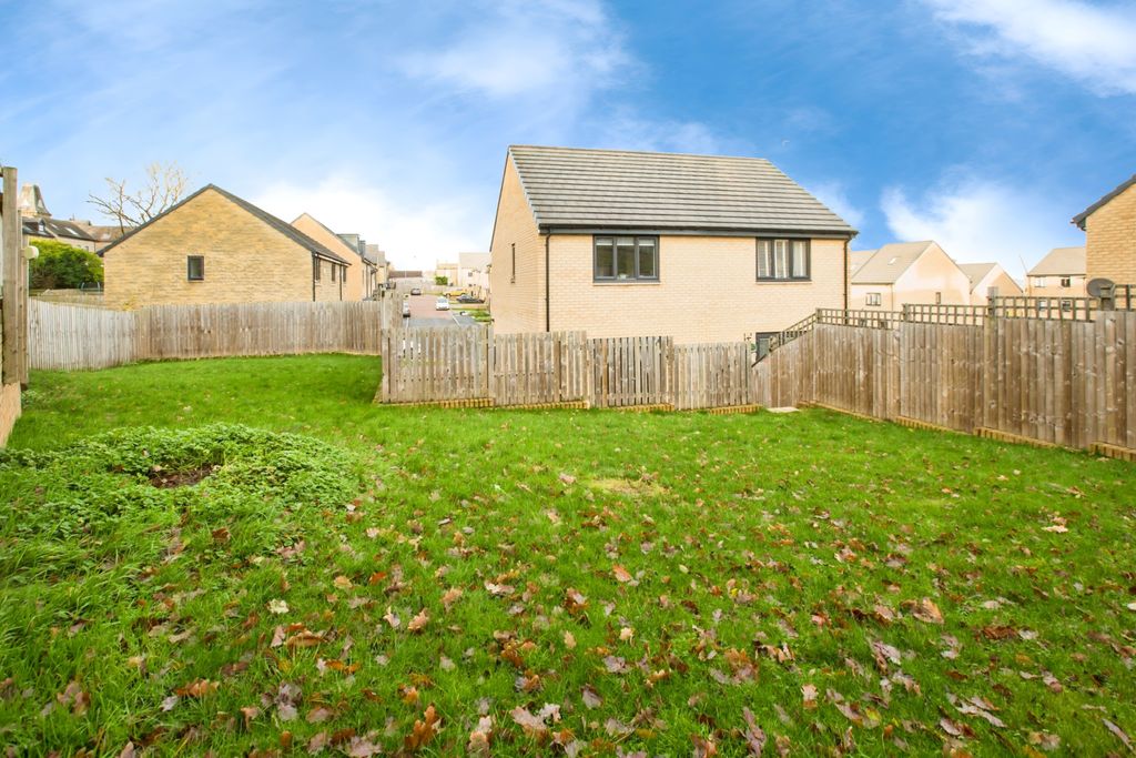 Property photo 3 of 15