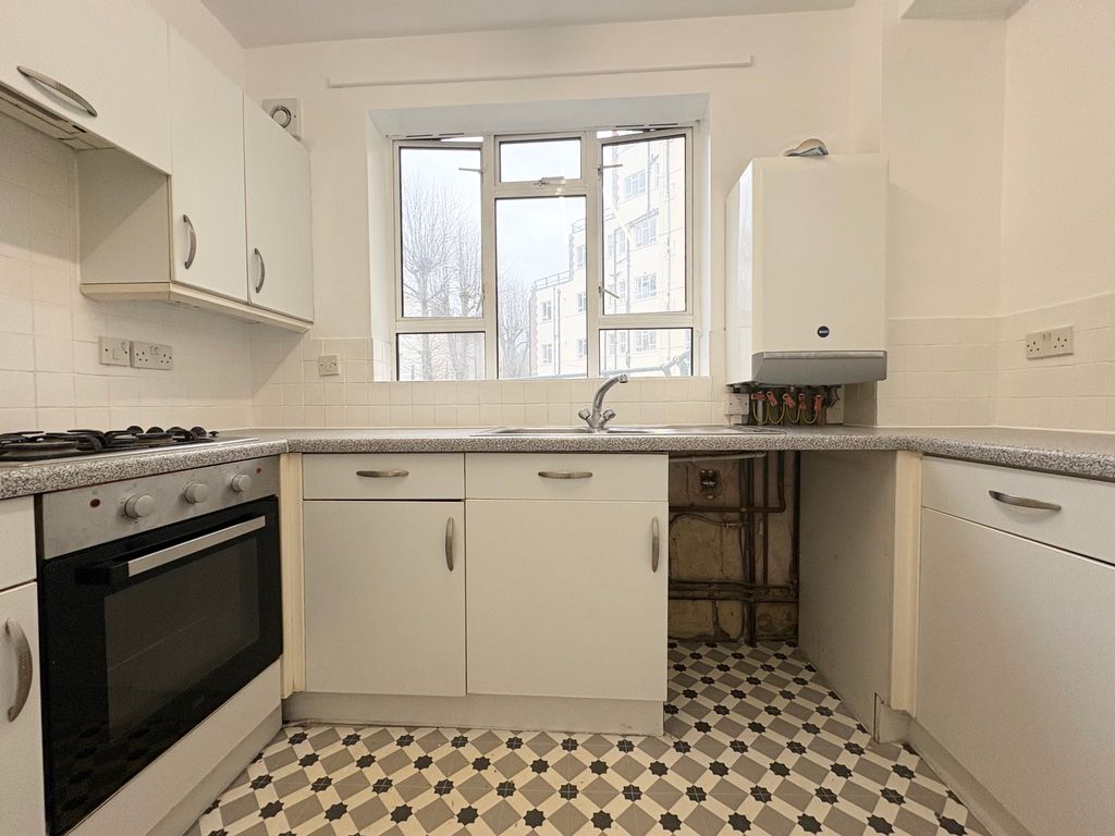 Property photo 2 of 8 View