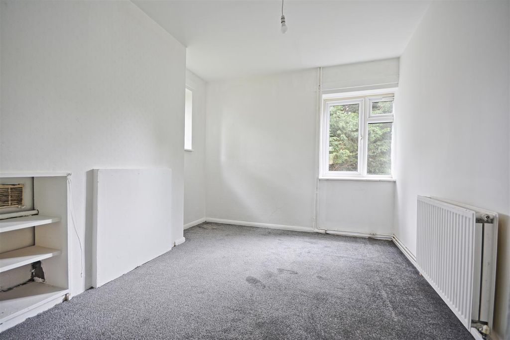 Property photo 2 of 8 6.Jpg