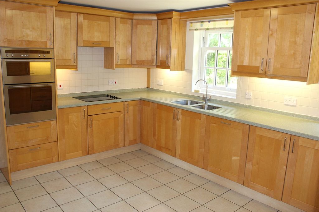 Property photo 2 of 13 Kitchen