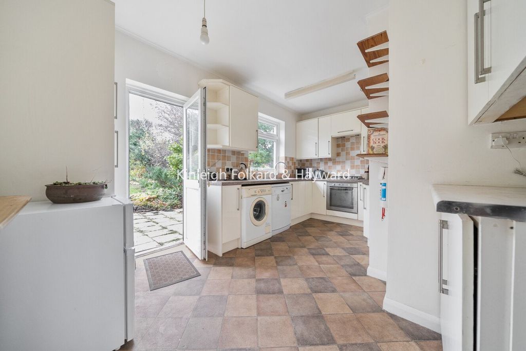 Property photo 2 of 18 Picture No. 18